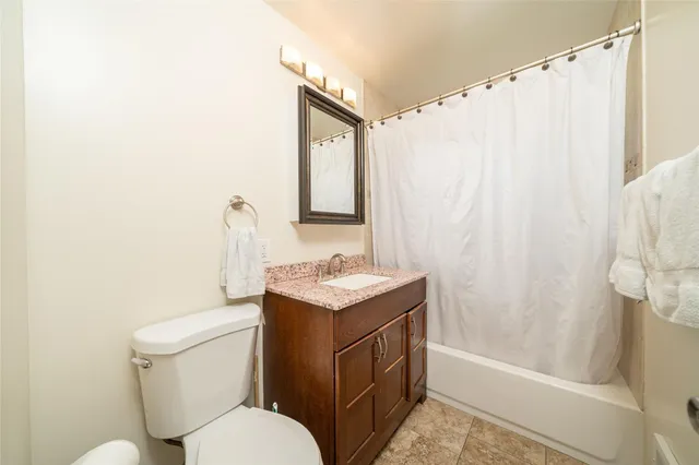 $2,299,999 | 3 Vandalay Court, Scarsdale, NY 10583