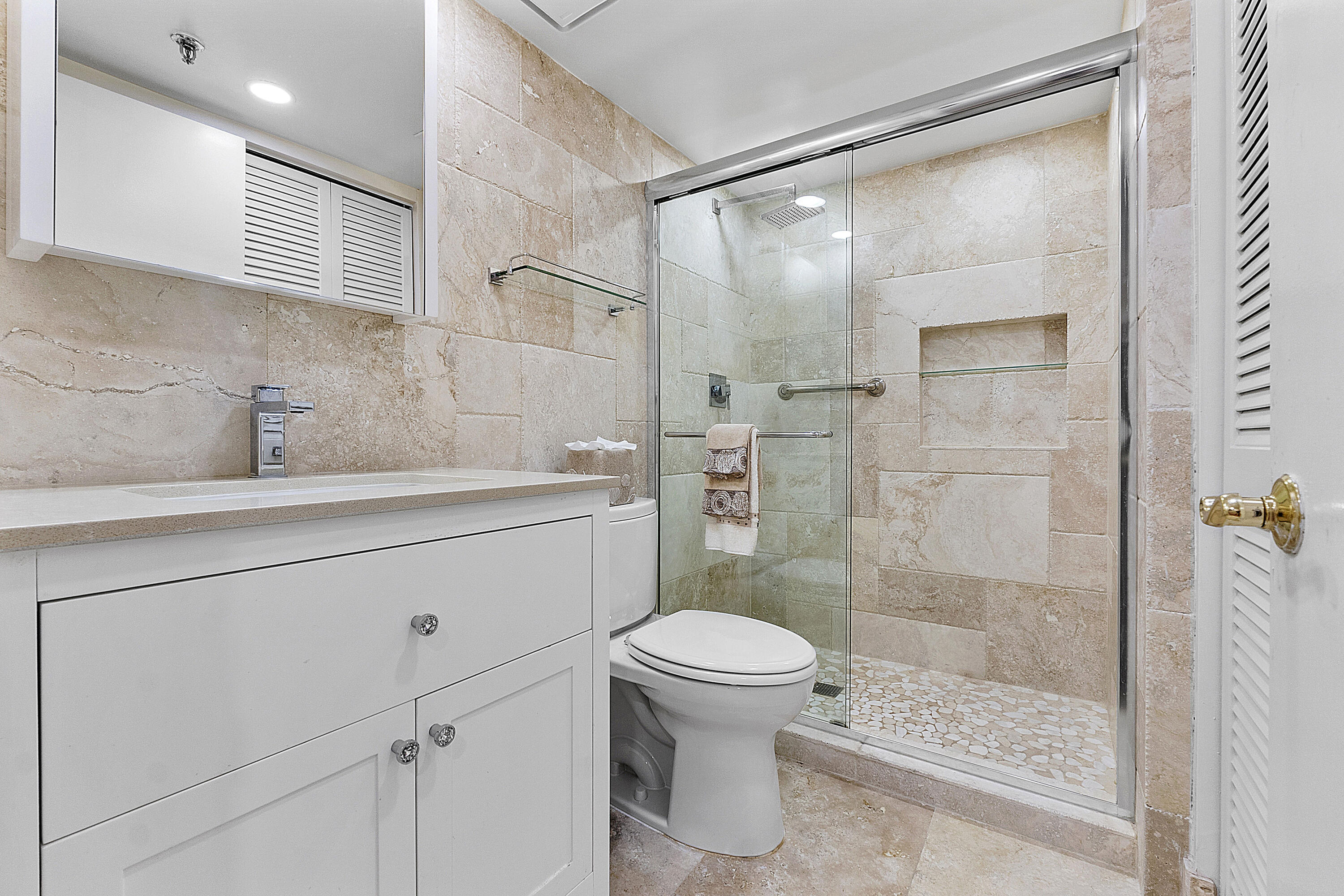 1901 South Ocean Boulevard, Unit 402 Boca Raton, FL 33432 - Photo 25 of 61 Guest Bath