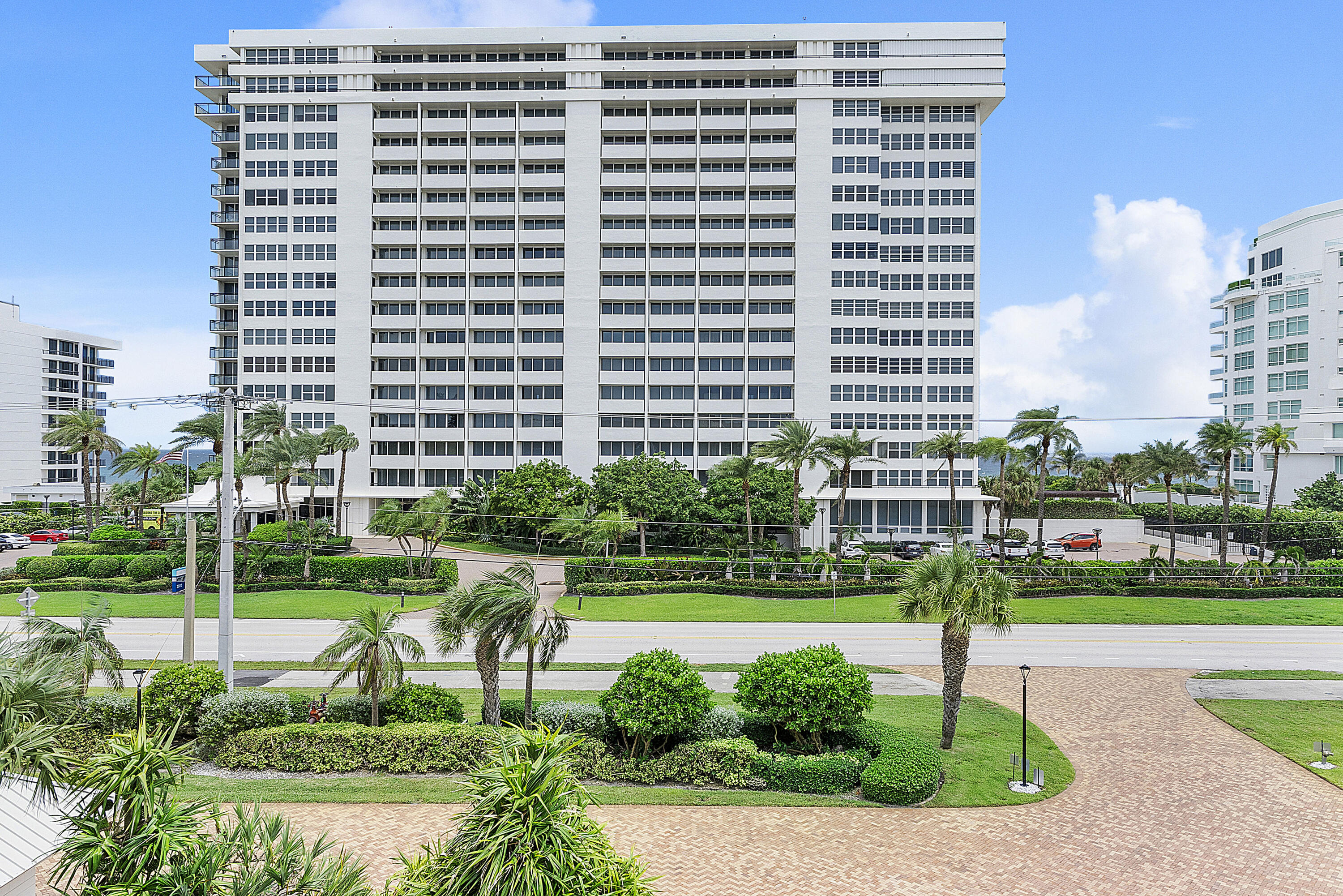 1901 South Ocean Boulevard, Unit 402 Boca Raton, FL 33432 - Photo 35 of 61 View and Beach Access