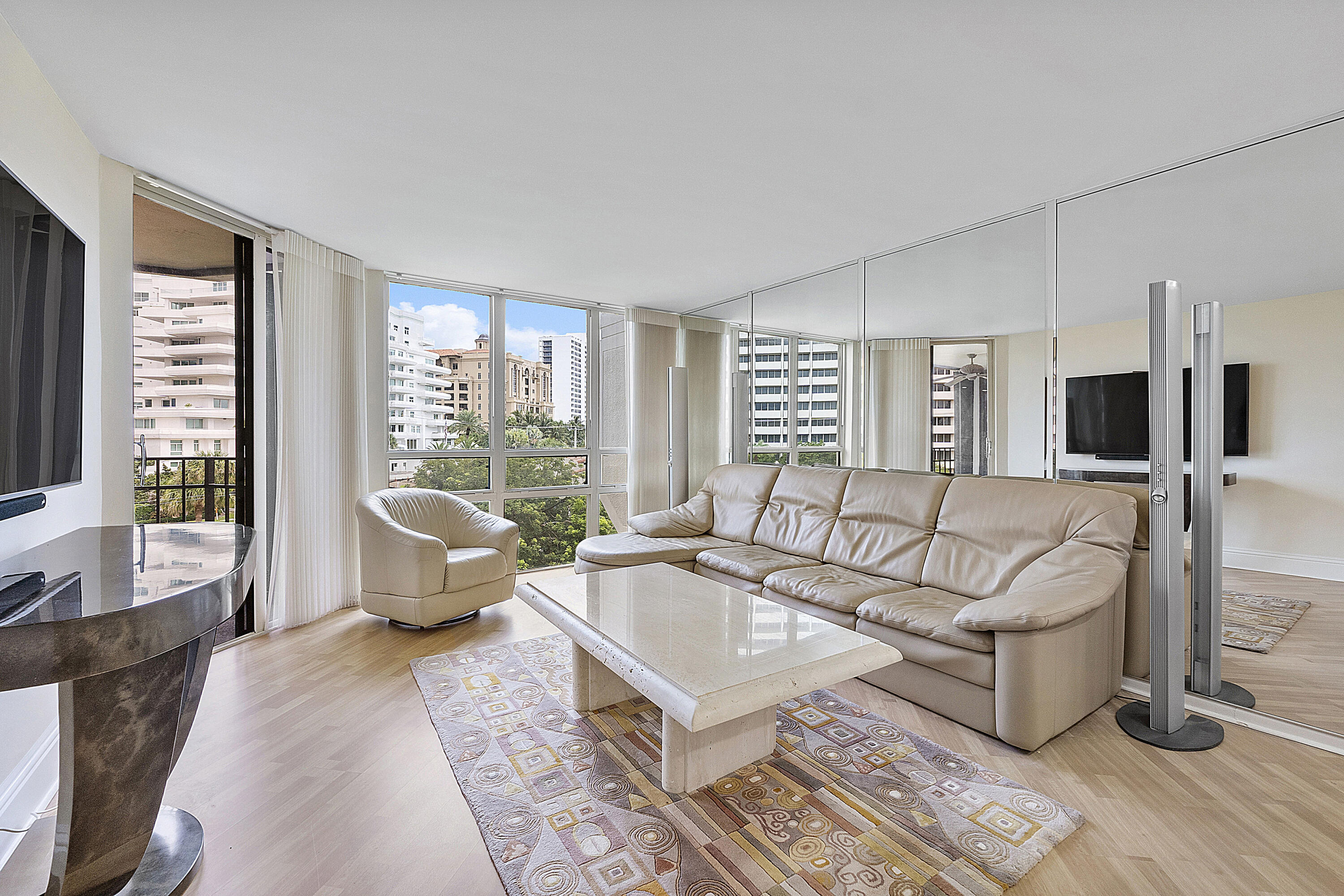 1901 South Ocean Boulevard, Unit 402 Boca Raton, FL 33432 - Photo 5 of 61 Living Area