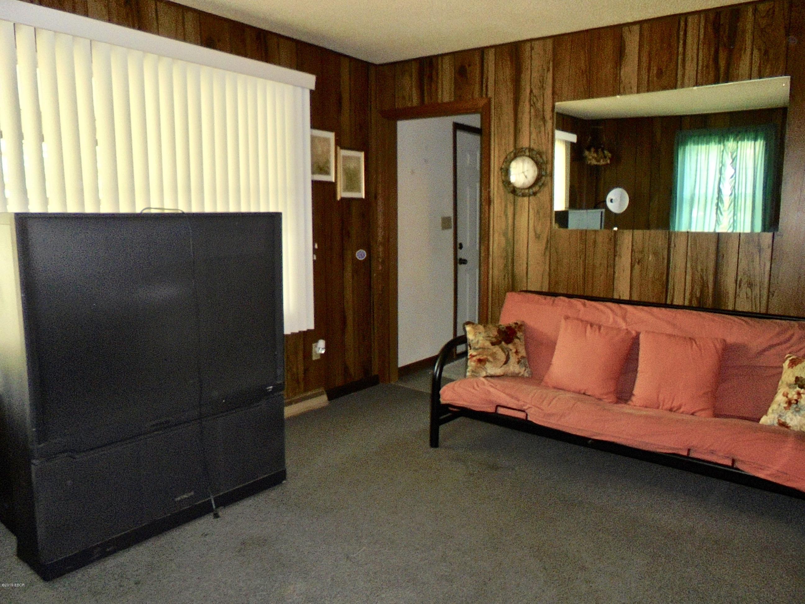 405 South Shaw Street Harrisburg, IL 62946 - Photo 13 of 28