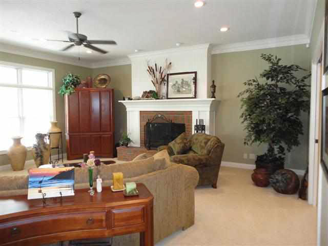 8213 East North Road Syracuse, IN 46567 - Photo 9 of 25 Gallery Image 9