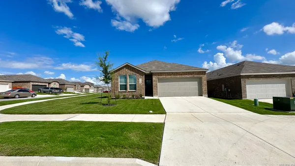 $2,200 | 5140 Mckittrick, Marion, TX 78124