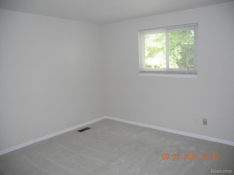2083 Wayward Drive Rochester, MI 48309 - Photo 17 of 25 BEDROOM 2.jpg