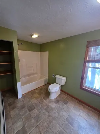 $2,500 | 11 Pearl Street, Unit 3, Middleboro, MA 02346