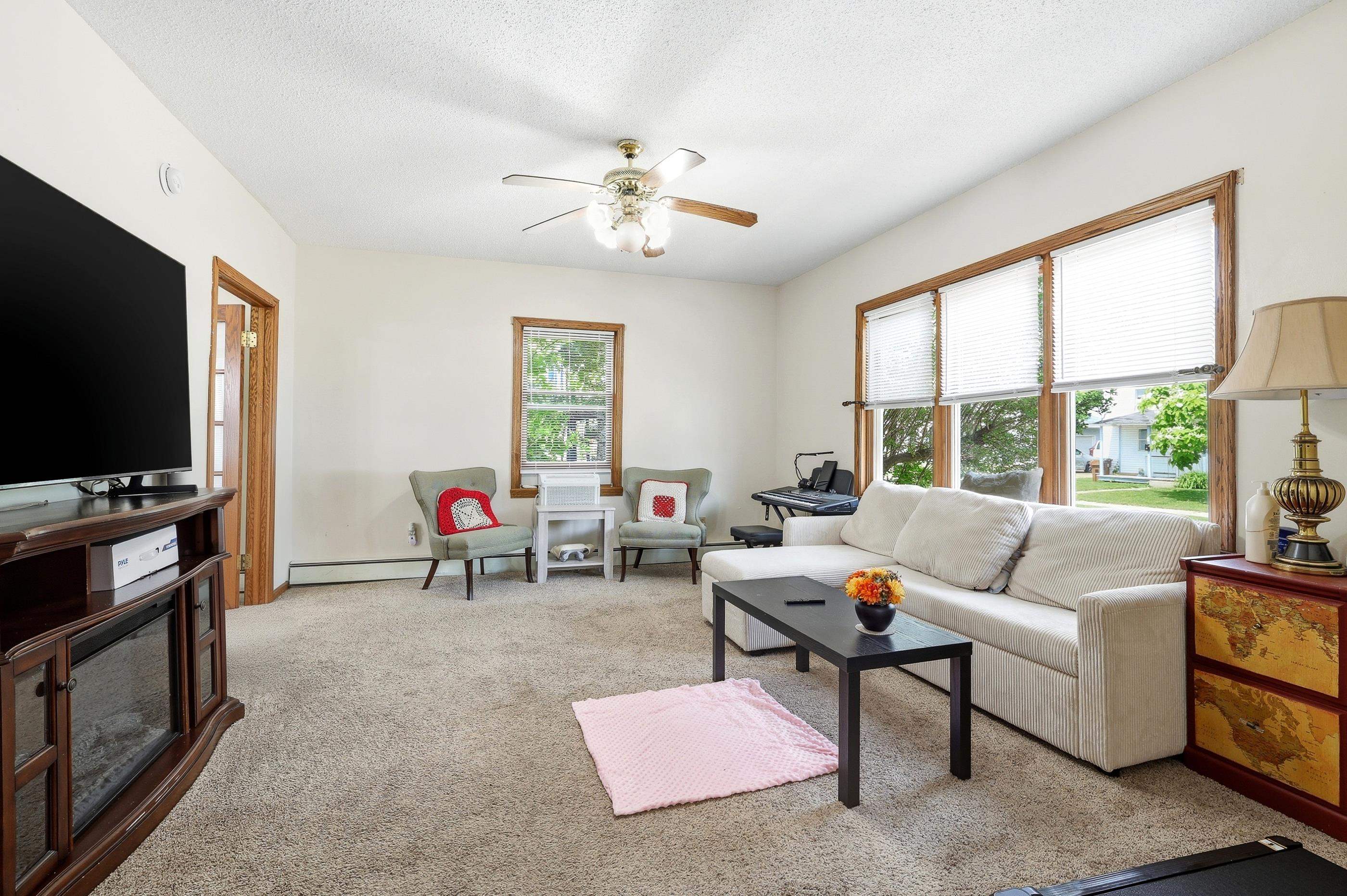 1932 Prairie Street Stevens Point, WI 54481 - Photo 10 of 33
