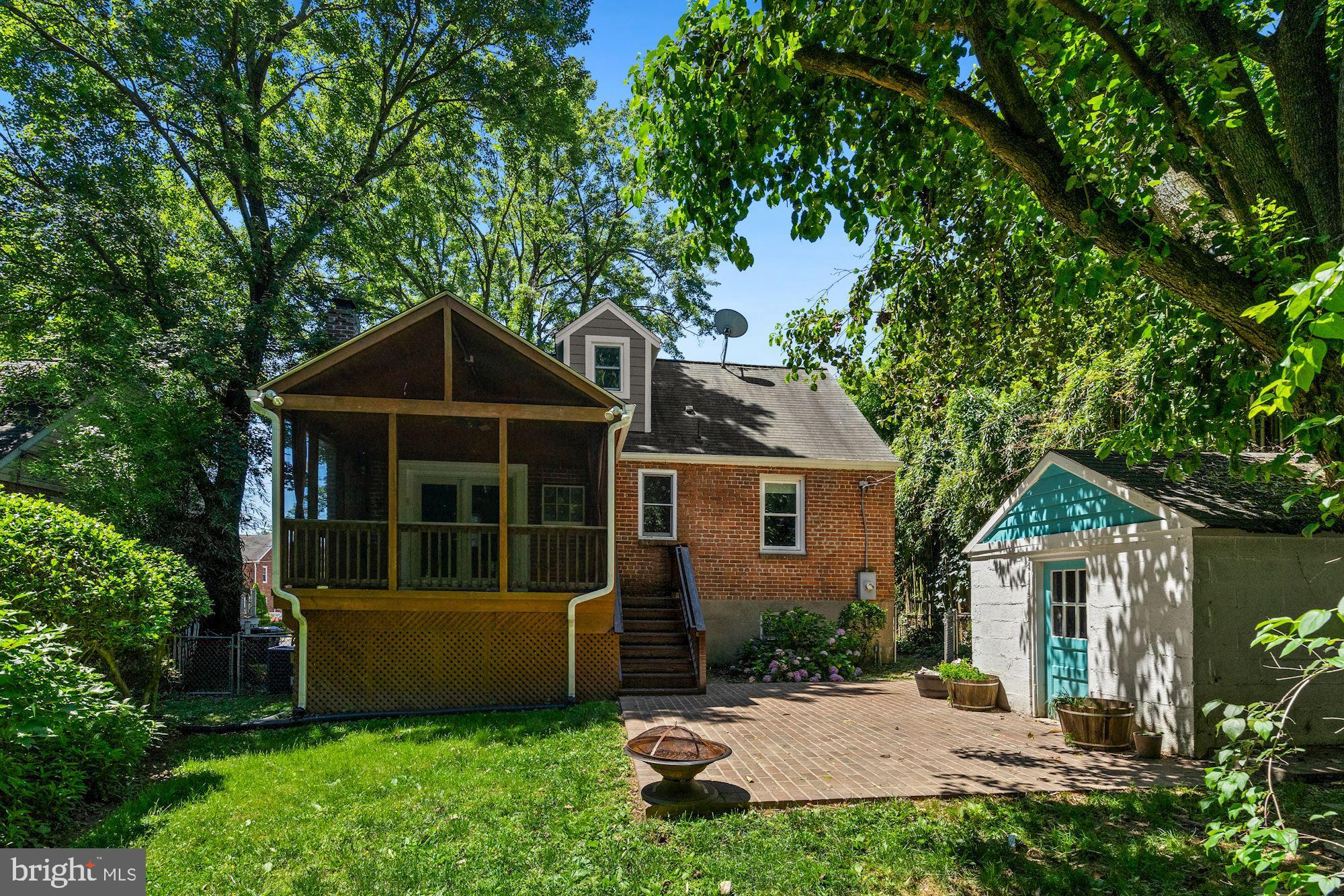 6522 Cedar Lane Falls Church, VA 22042 - Photo 17 of 32