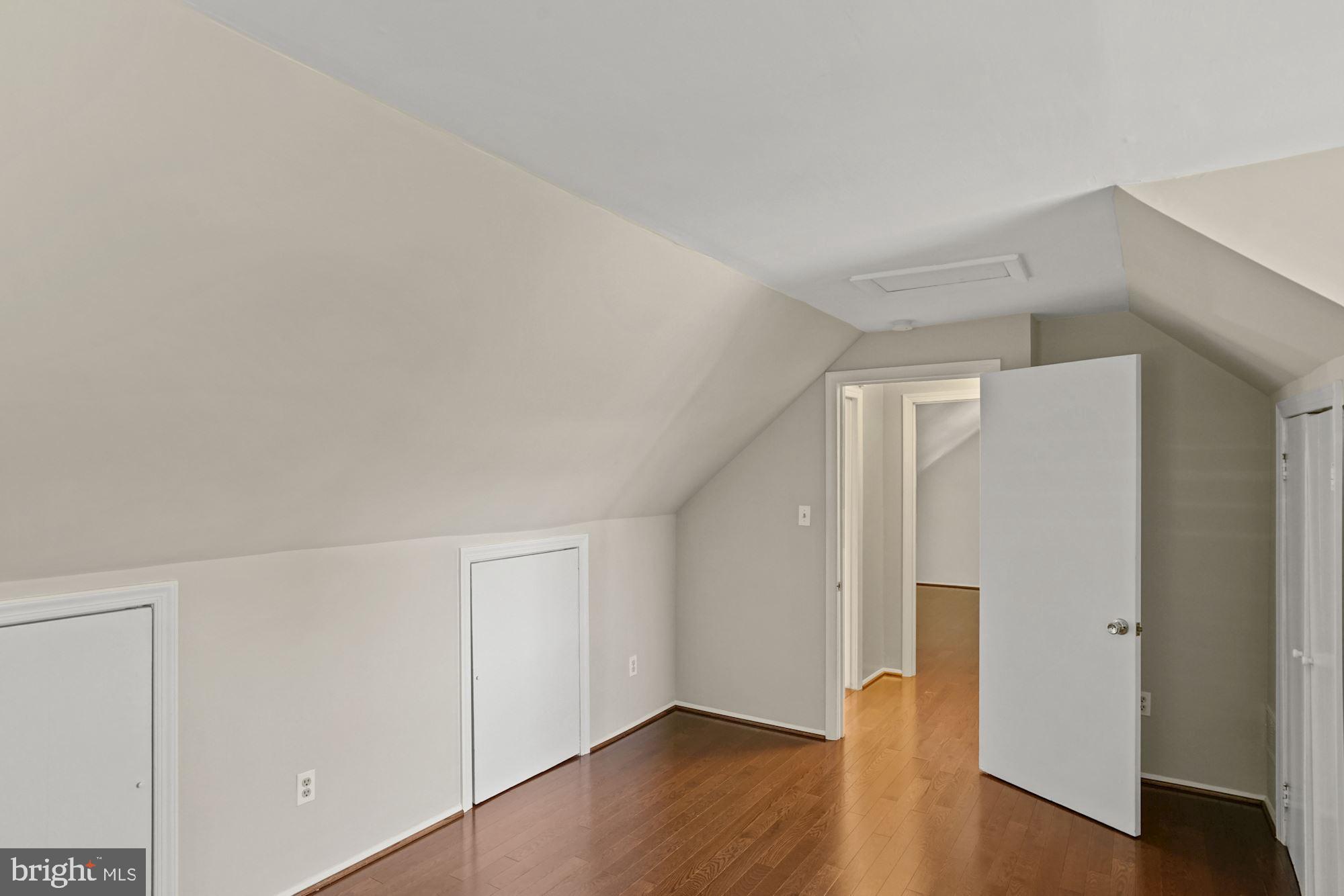 6522 Cedar Lane Falls Church, VA 22042 - Photo 18 of 32