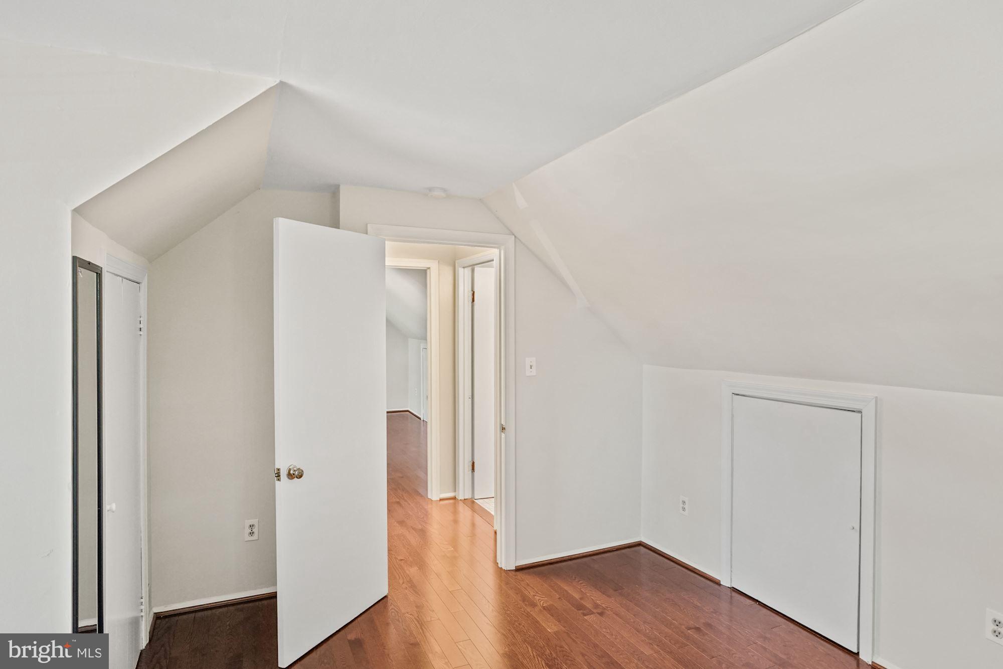 6522 Cedar Lane Falls Church, VA 22042 - Photo 21 of 32