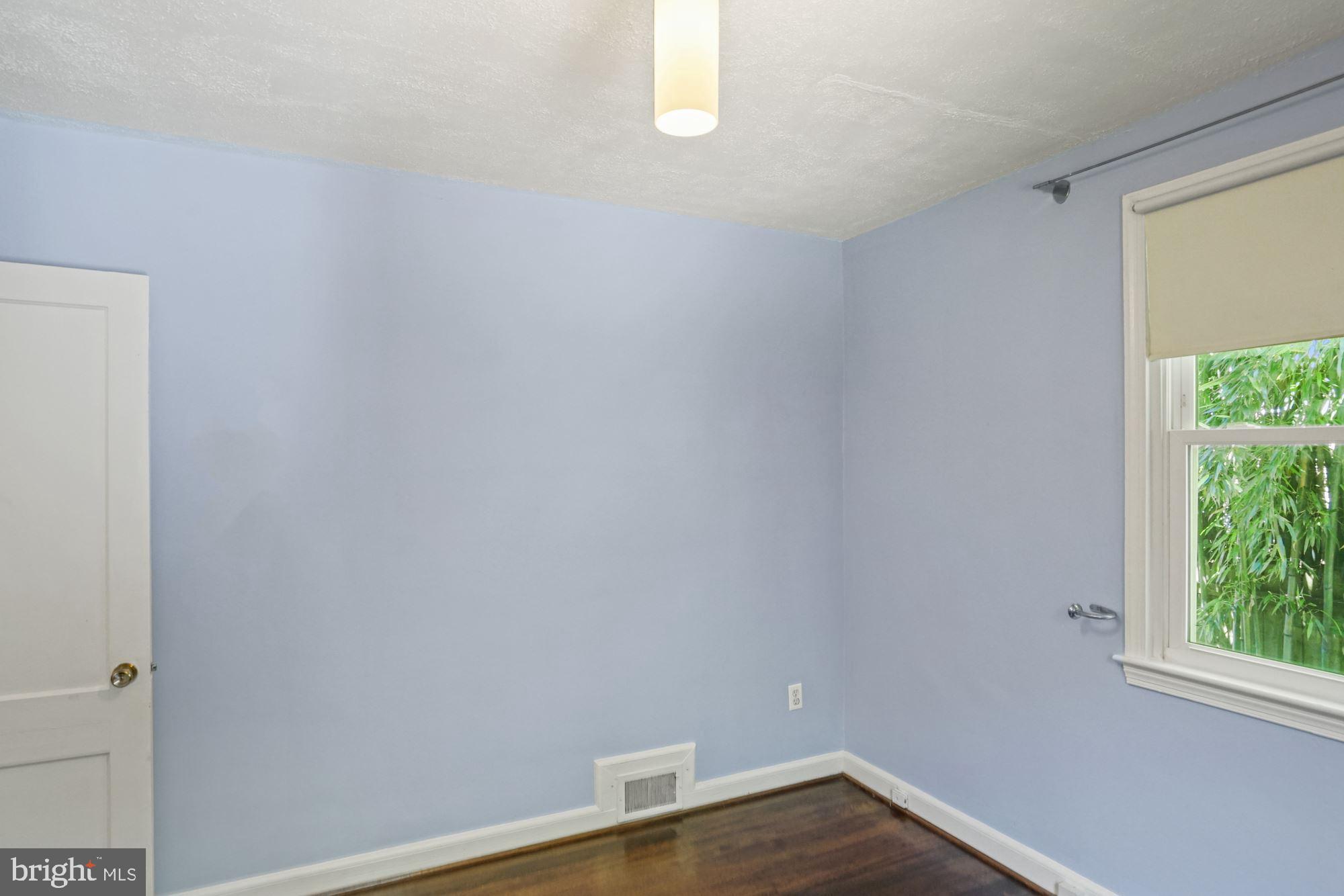 6522 Cedar Lane Falls Church, VA 22042 - Photo 29 of 32