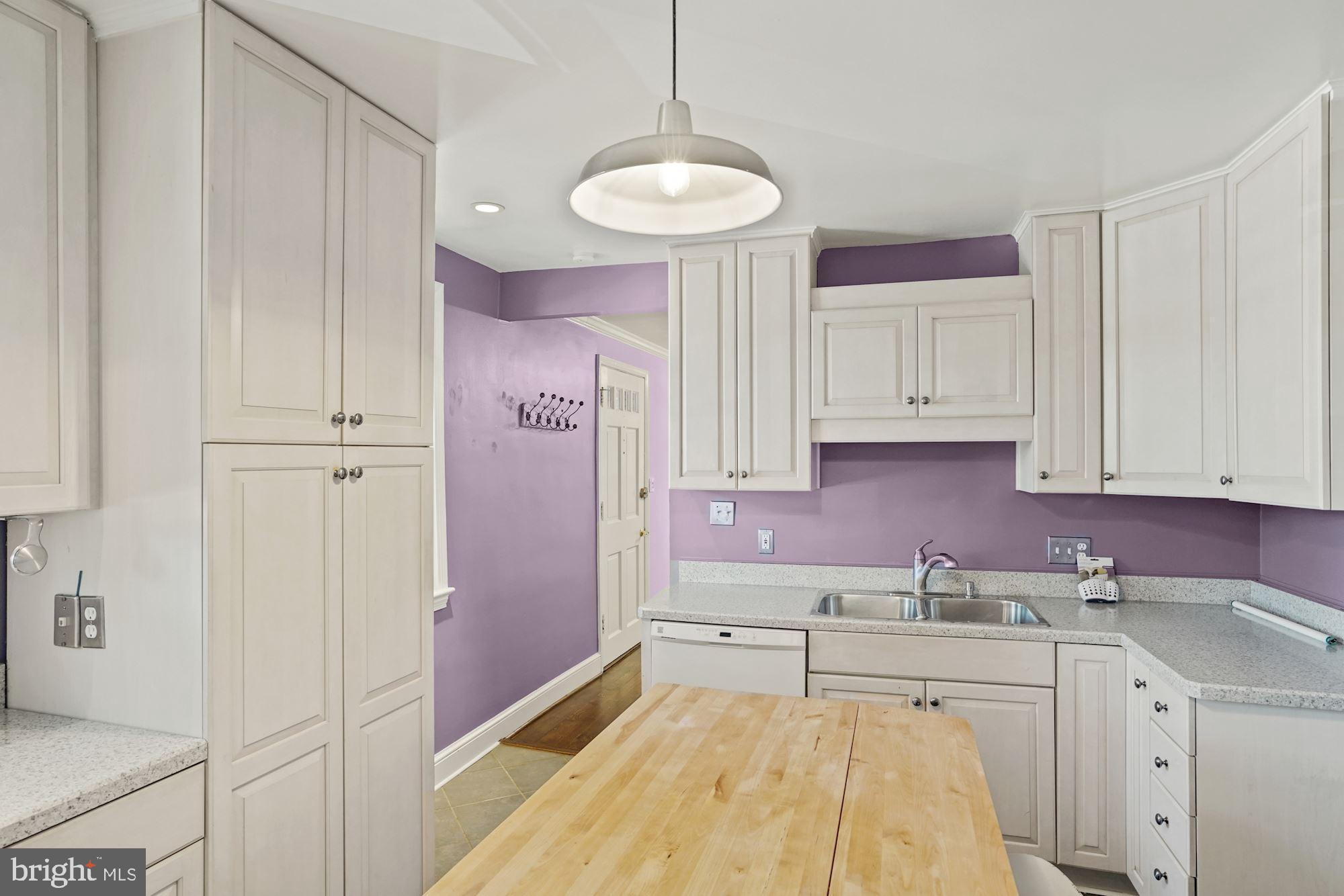 6522 Cedar Lane Falls Church, VA 22042 - Photo 8 of 32