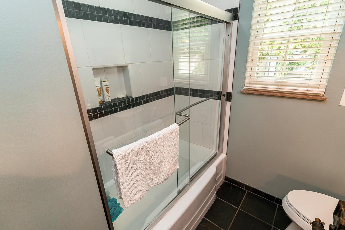 2561 Camden Road Columbus, OH 43221 - Photo 20 of 41 2561_Camden_Rd_33_of_44_-25