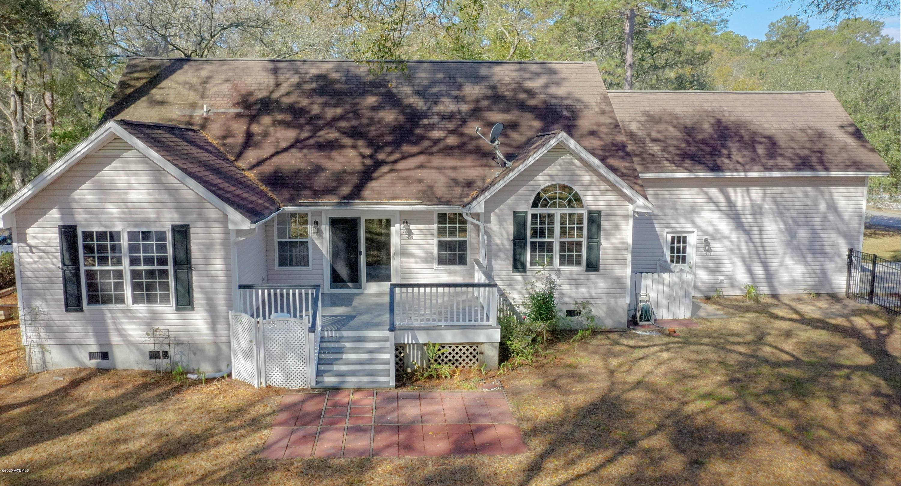 38 Walling Grove Road Beaufort, SC 29907 - Photo 28 of 29 Deck
