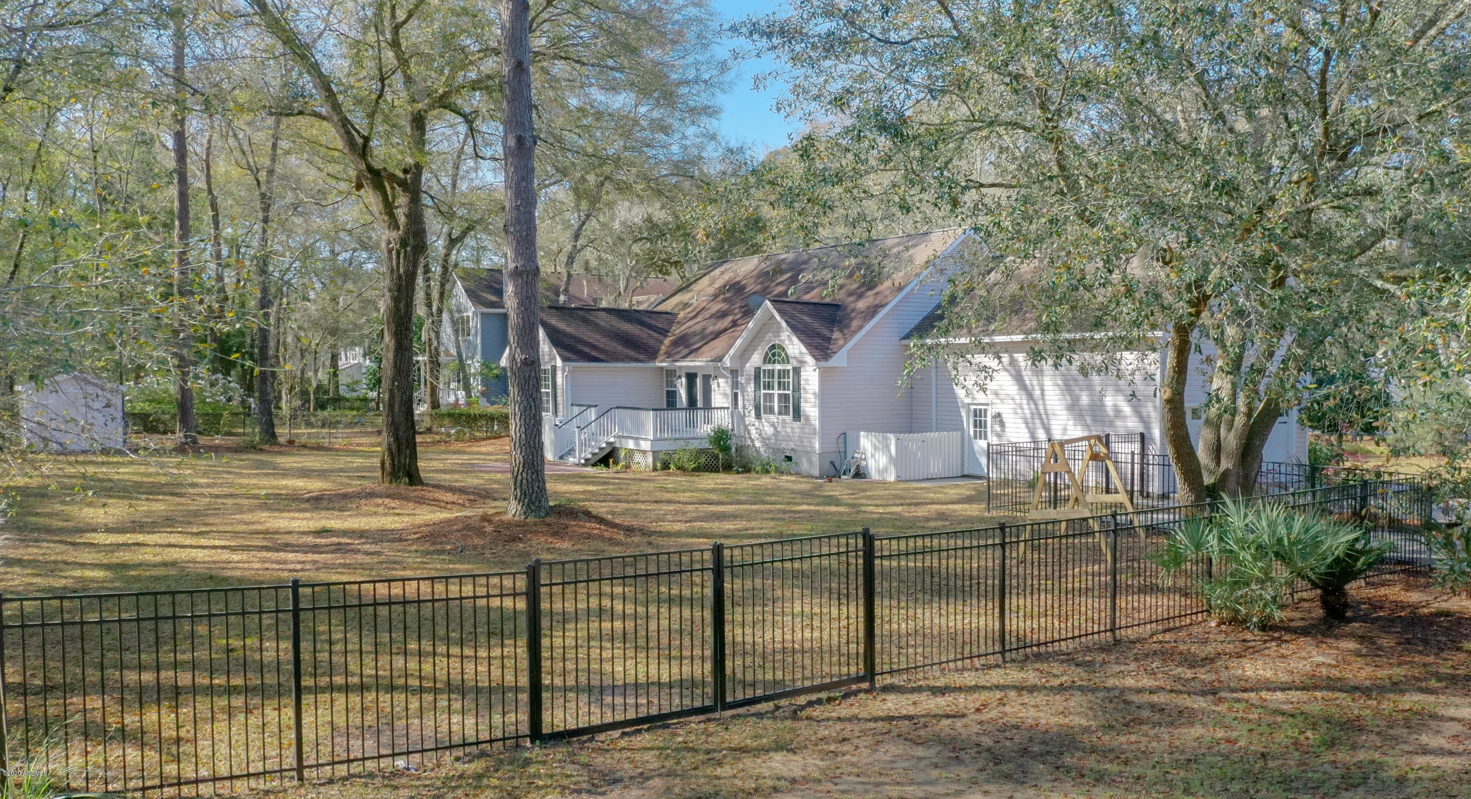 38 Walling Grove Road Beaufort, SC 29907 - Photo 29 of 29 Drive Thru Gate