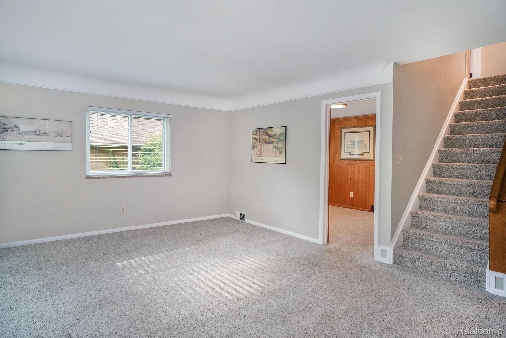 24200 Berg Road Southfield, MI 48033 - Photo 12 of 29 image 12.jpg