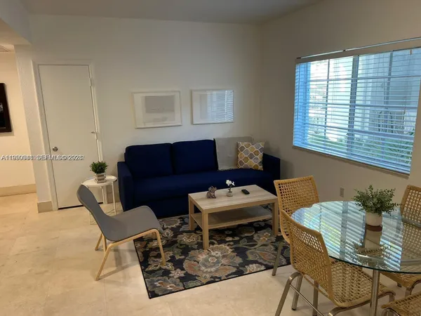 $2,100 | 1300 Pennsylvania Avenue, Unit 204, Miami Beach, FL 33139