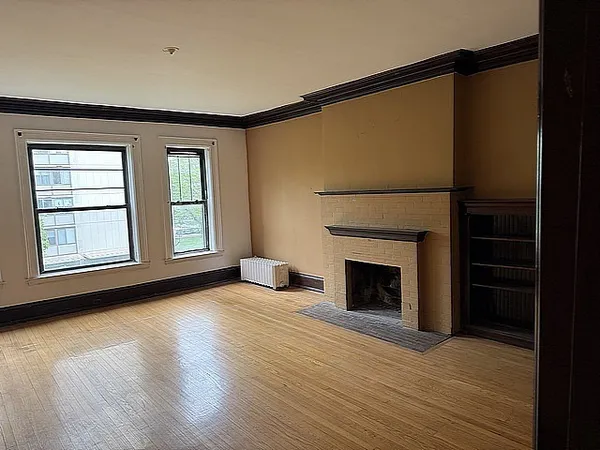 $245,000 | 4808 South Dorchester Avenue, Unit 3N, Chicago, IL 60615