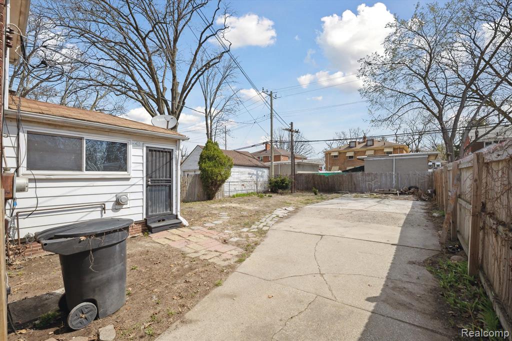 19340 Appoline Street Detroit, MI 48235 - Photo 41 of 46
