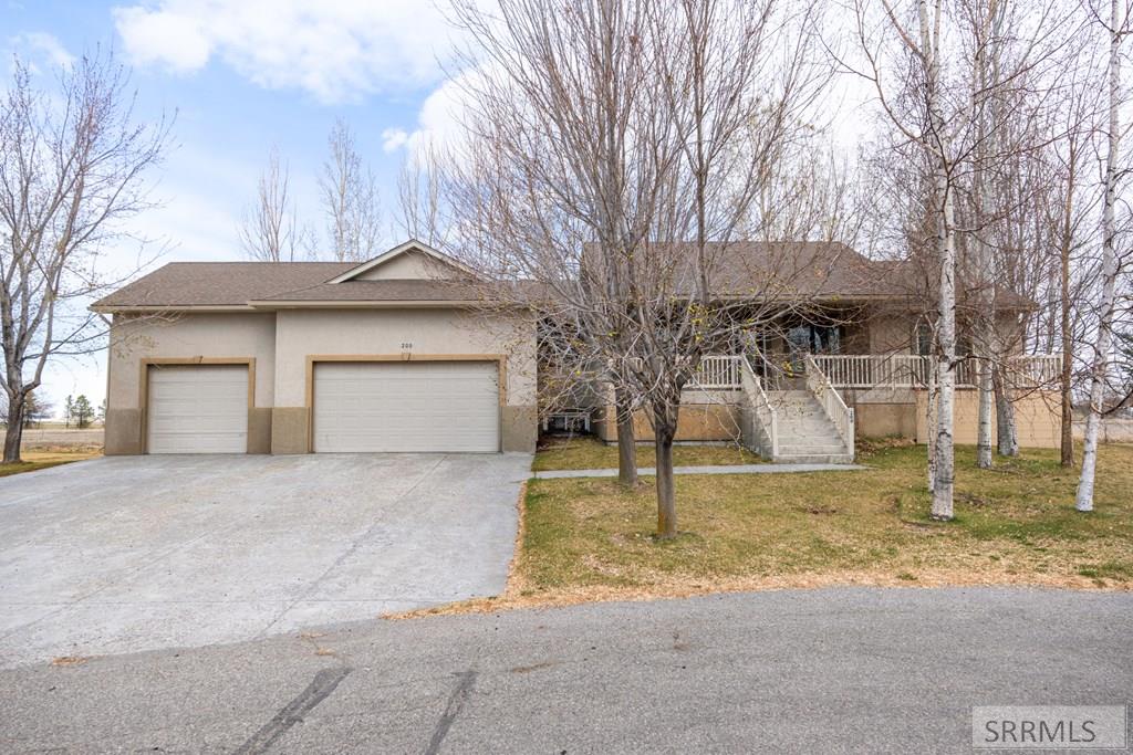 200 West Commons Road Idaho Falls, ID 83401 - Photo 2 of 64