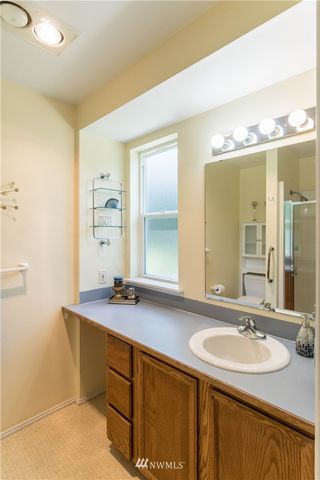 $570,000 | 15331 75th Avenue Northeast, Kenmore, WA 98028