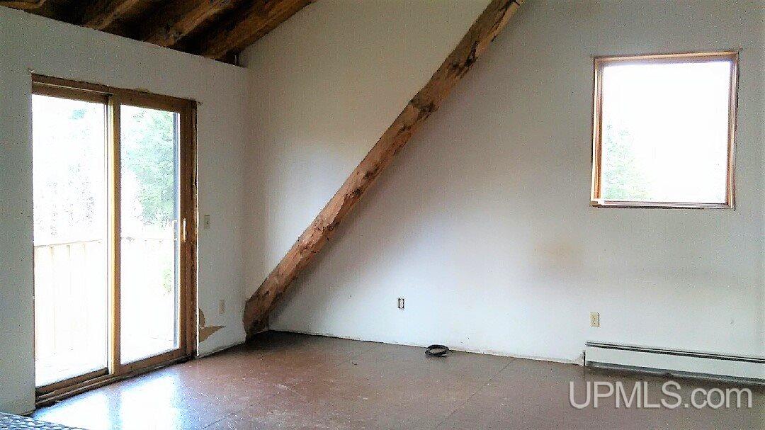 1115 H Road Bark River, MI 49807 - Photo 8 of 27