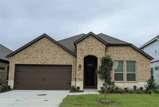 $365,000 | 3024 Meredith Lane, Forney, TX 75126