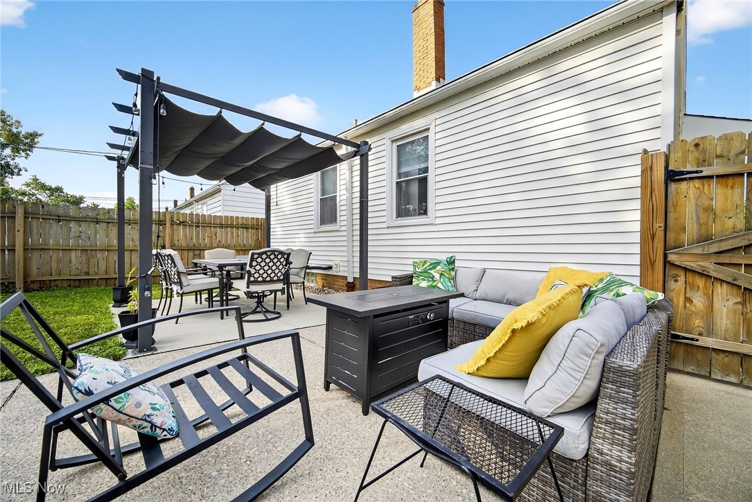 6423 Keltonshire Road Parma, OH 44129 - Photo 5 of 40 the perfect spot to relax