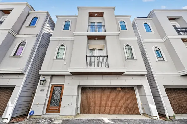 $3,900 | 5305 Lillian Street, Unit B, Houston, TX 77007