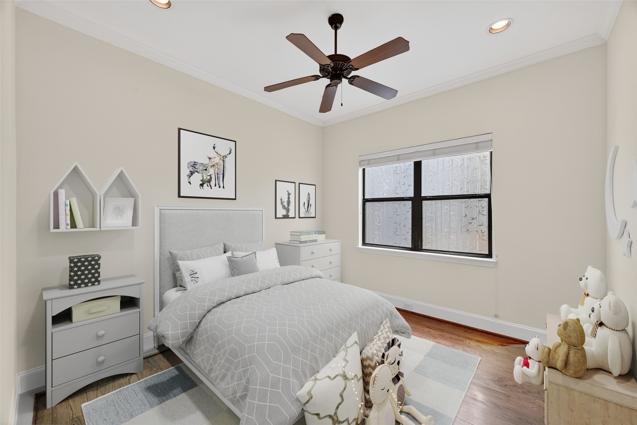 5305 Lillian Street, Unit B Houston, TX 77007 - Photo 23 of 32 Photo is virtually staged.