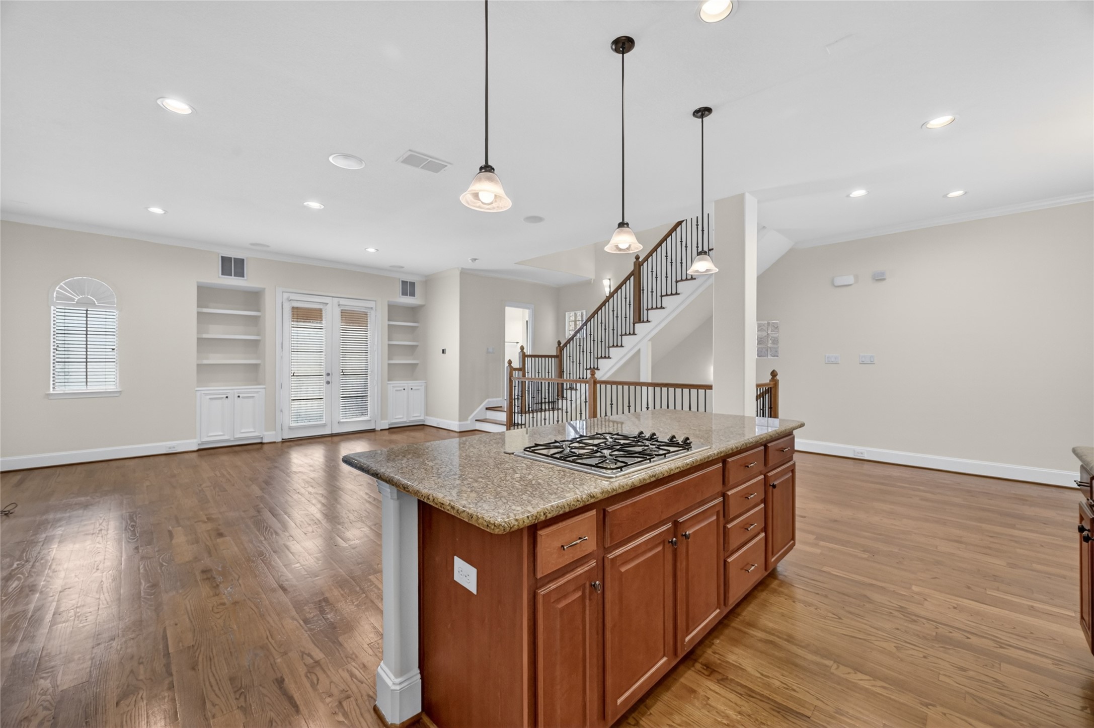 5305 Lillian Street, Unit B Houston, TX 77007 - Photo 9 of 32