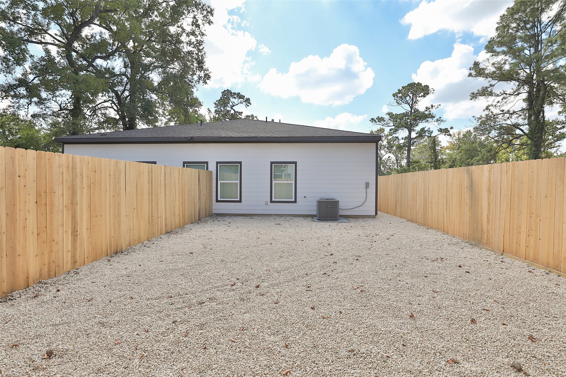 8109 Cabot Street, Unit A/B Houston, TX 77078 - Photo 25 of 33 a view of backyard of house