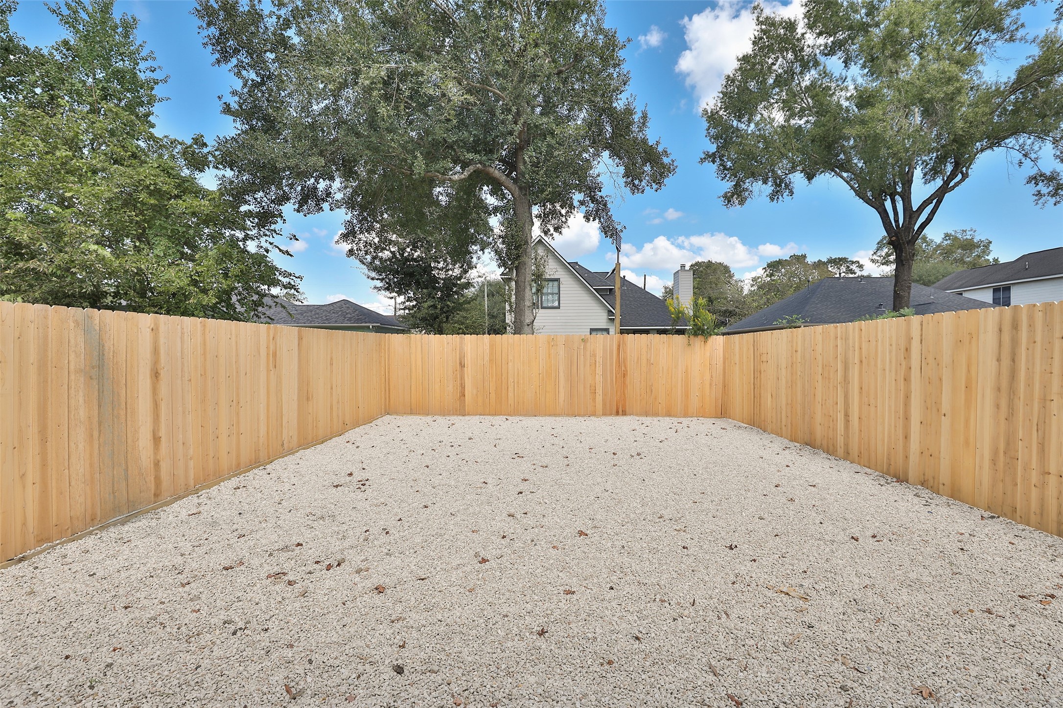 8109 Cabot Street, Unit A/B Houston, TX 77078 - Photo 26 of 33 a view of wooden fence