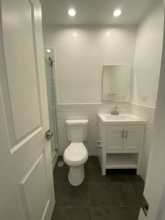 $1,895 | 541 West Oakdale Avenue, Unit 418, Chicago, IL 60657