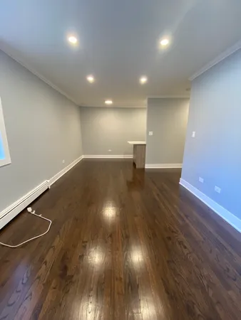 $1,895 | 541 West Oakdale Avenue, Unit 418, Chicago, IL 60657