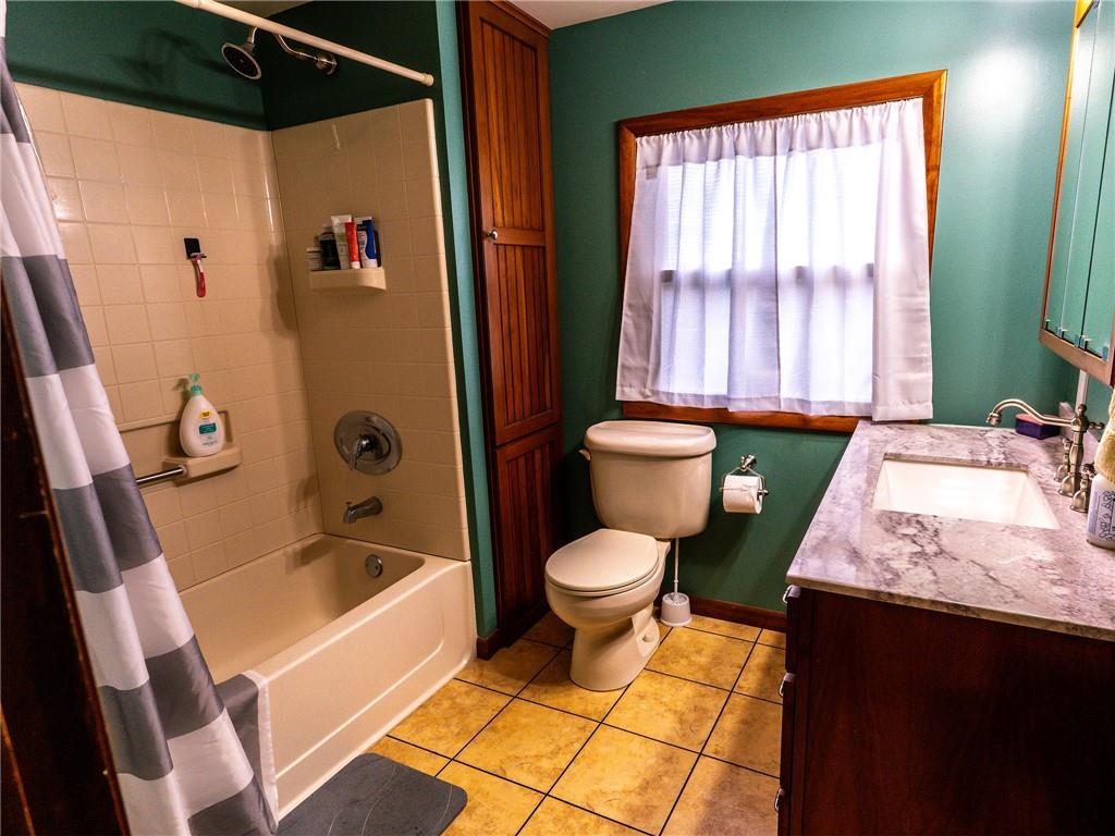 175 Powell Road Butler, PA 16002 - Photo 39 of 50 Hall Bathroom