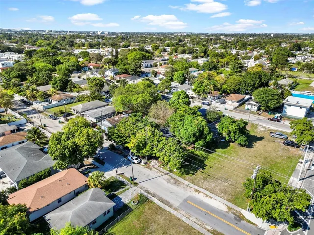 $3,000 | 1829 Northwest 62nd Terrace, Miami, FL 33147