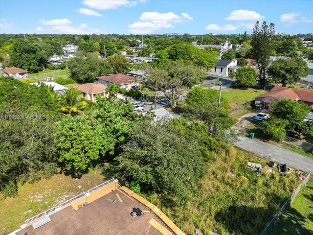 $3,000 | 1829 Northwest 62nd Terrace, Miami, FL 33147