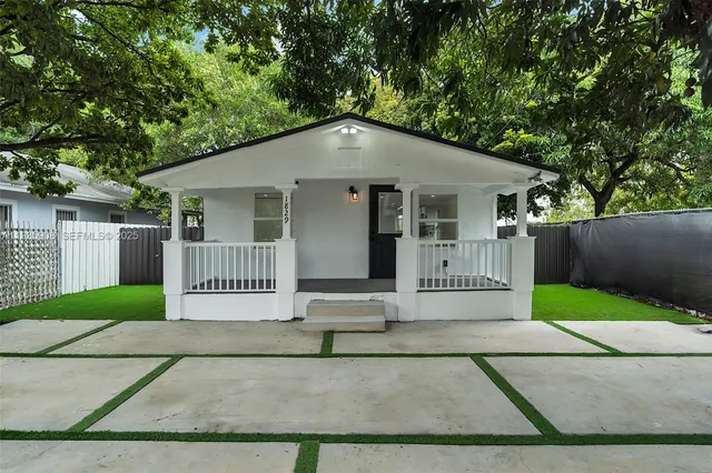 $3,000 | 1829 Northwest 62nd Terrace, Miami, FL 33147