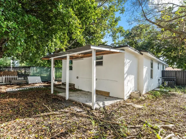 $3,000 | 1829 Northwest 62nd Terrace, Miami, FL 33147