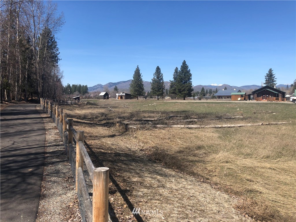 809 State Rte 20 Winthrop, WA 98862 - Photo 4 of 13 Gallery Image 4