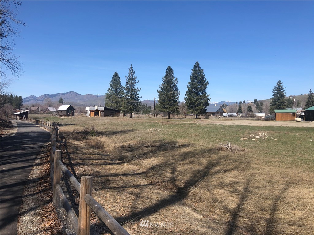 809 State Rte 20 Winthrop, WA 98862 - Photo 5 of 13 Gallery Image 5