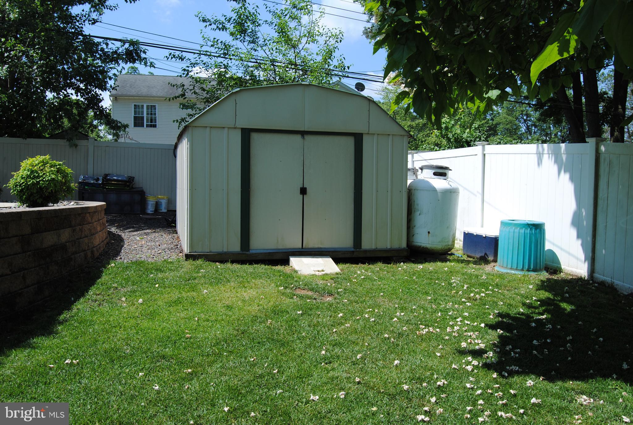 206 Suffolk Road Fairless Hills, PA 19030 - Photo 35 of 38 Gallery Image 35