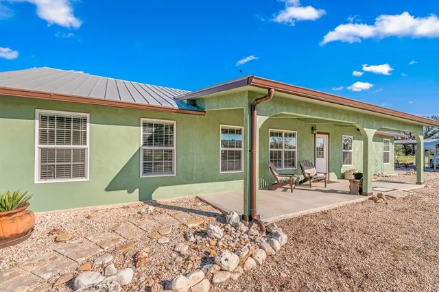 a big yard with lots of green space