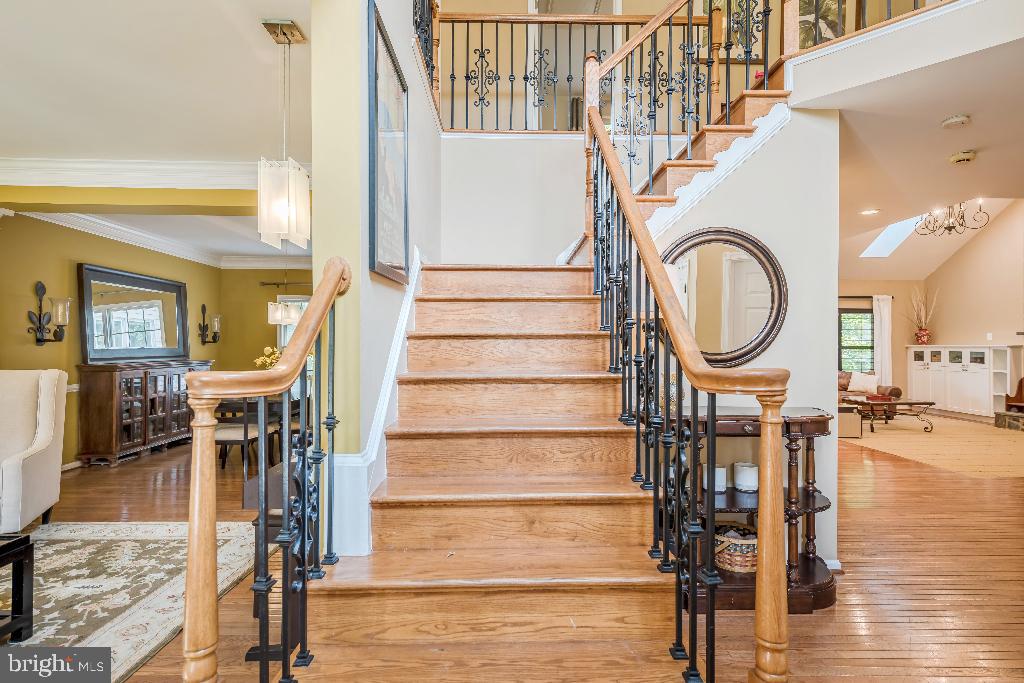 1307 Murray Downs Way Reston, VA 20194 - Photo 7 of 15
