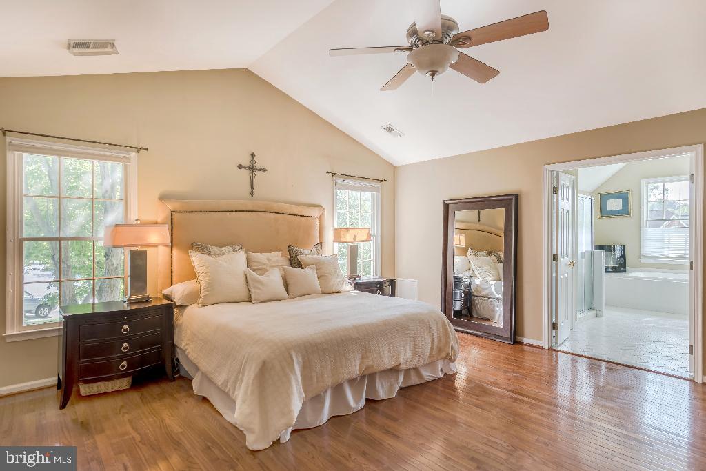 1307 Murray Downs Way Reston, VA 20194 - Photo 9 of 15