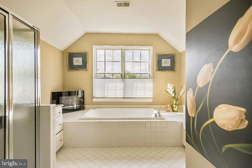 1307 Murray Downs Way Reston, VA 20194 - Photo 10 of 15