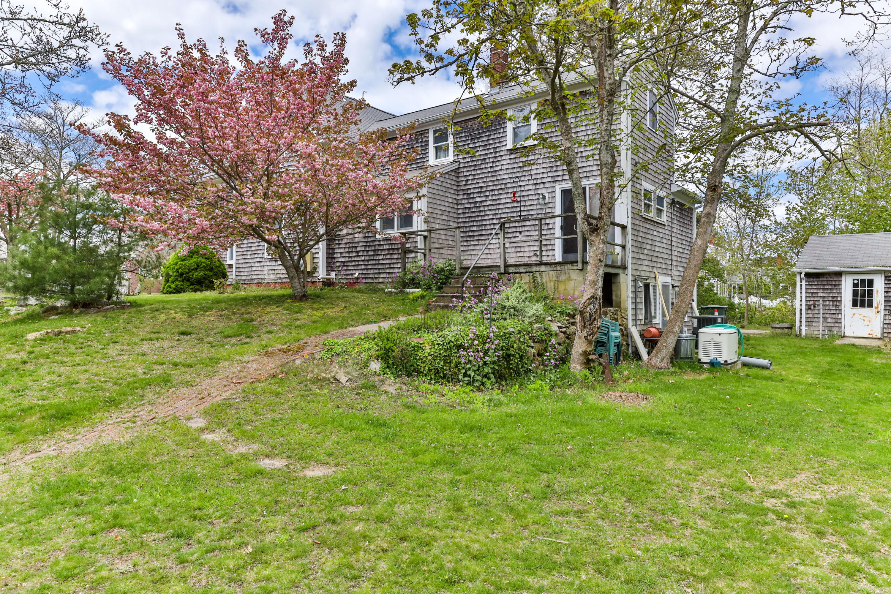 69 South Orleans Road Orleans, MA 02653 - Photo 4 of 27 69SouLR-30