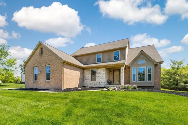 $459,900 | 9472 Haaf Farm Drive, Pickerington, OH 43147