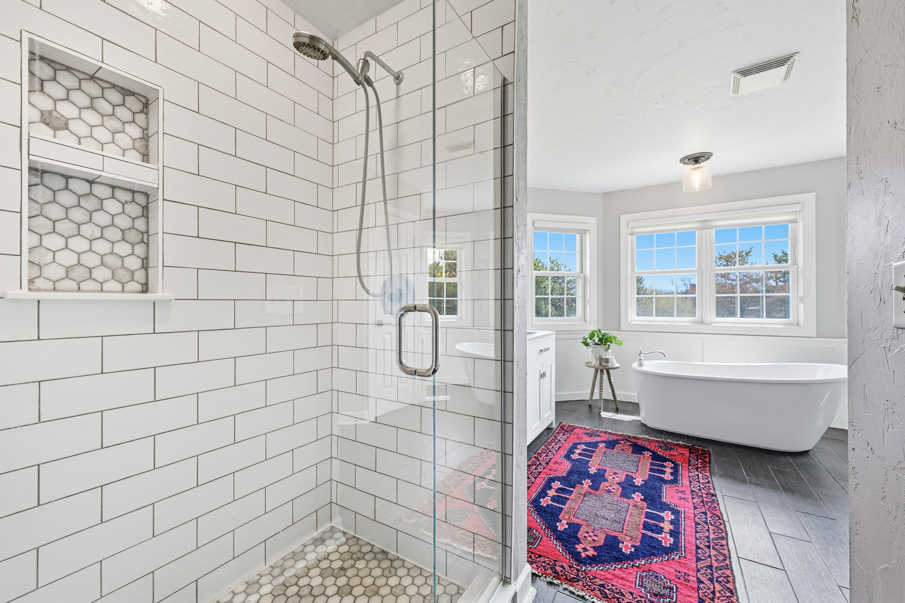 W223N3589 Ridgeside Court Pewaukee, WI 53072 - Photo 27 of 42 Updated shower in 2025!