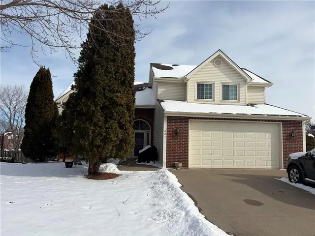 $440,000 | 421 Fletcher Drive, Smithville, MO 64089